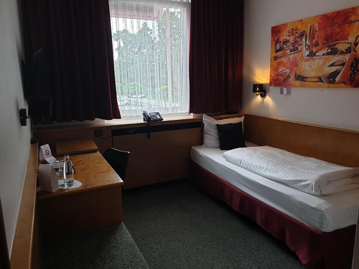 Hotel Motodrom Hockenheim Kamer foto